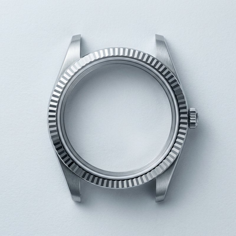The Case & Bezel